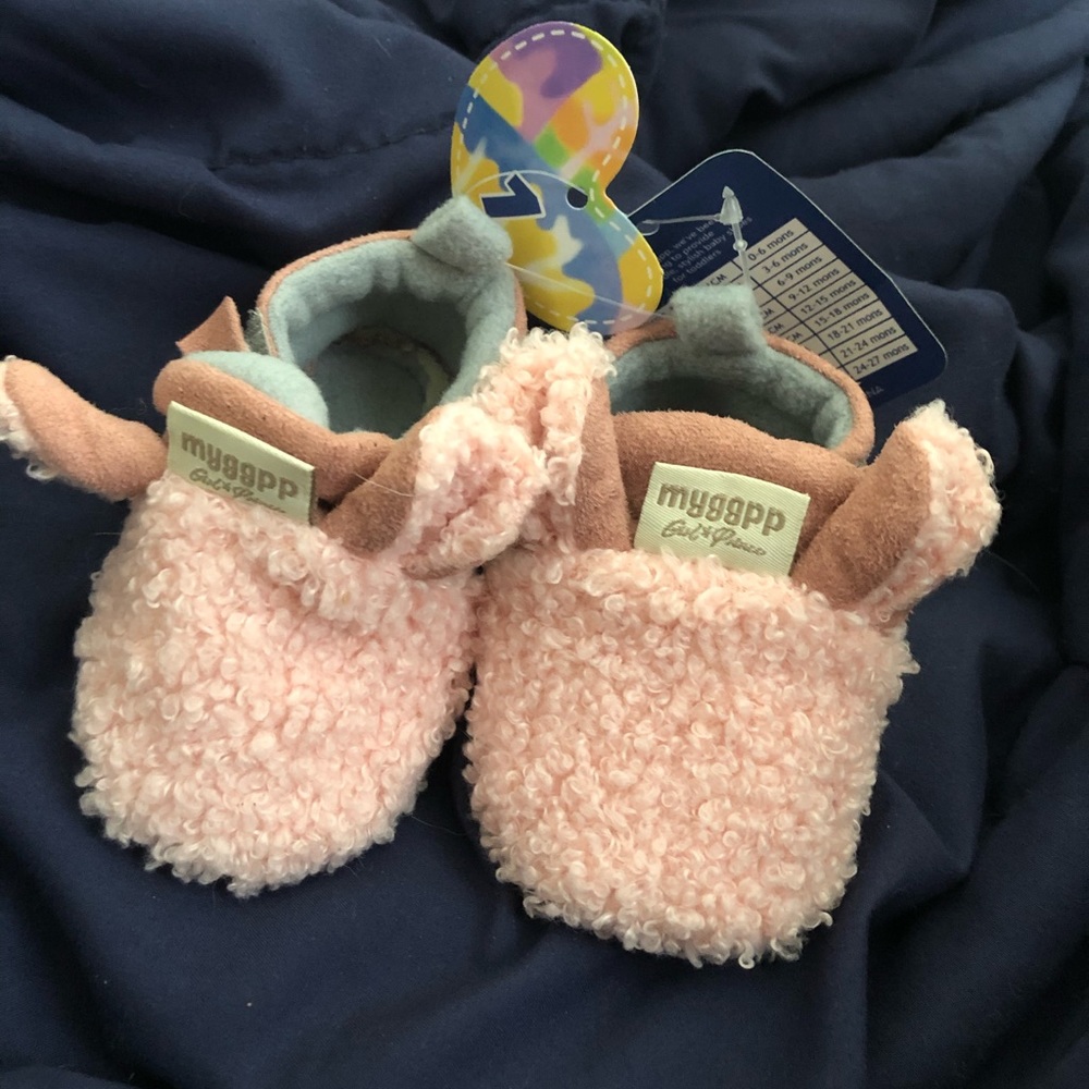 Infant slippers